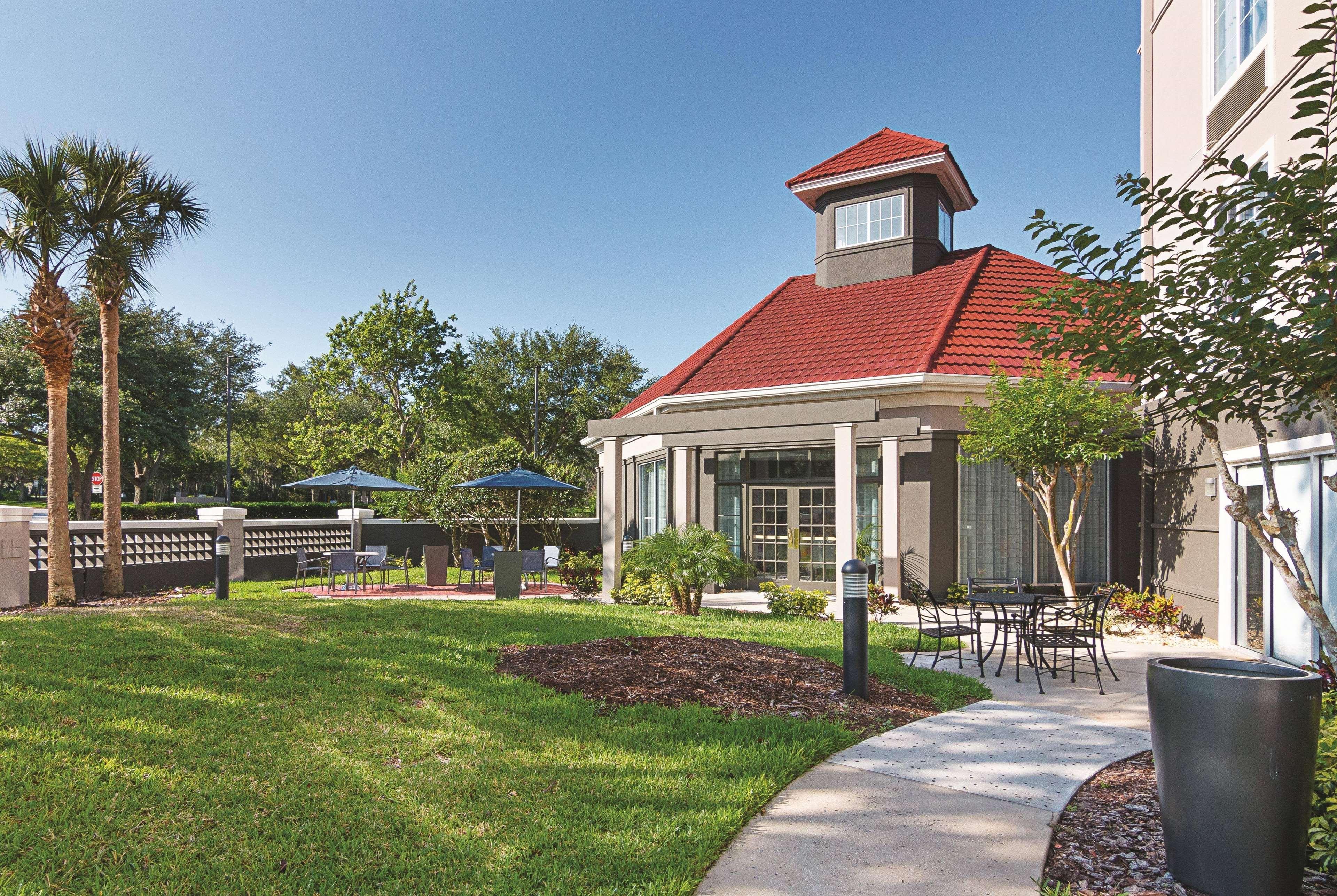 La Quinta By Wyndham Orlando Ucf Ξενοδοχείο Alafaya Εξωτερικό φωτογραφία